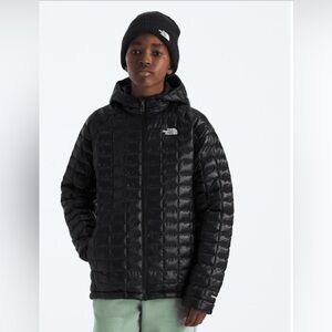 The North Face Boys' & Girls' THERMOBALL
Hooded Jacket